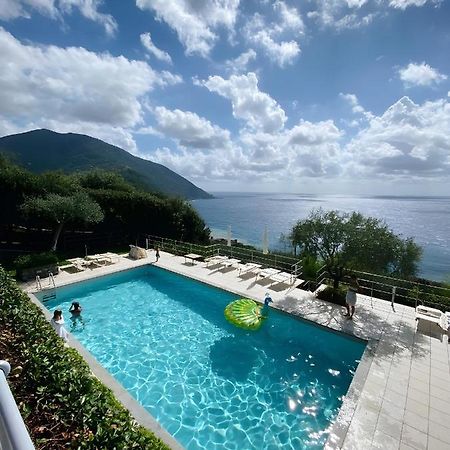 Casa Mirella, Un Gioiello Unico Villa Камогли Екстериор снимка