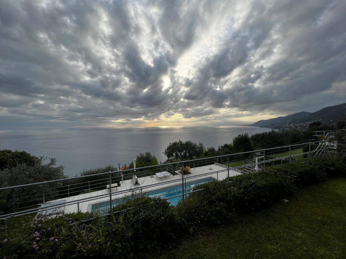 Casa Mirella, Un Gioiello Unico Villa Камогли Екстериор снимка
